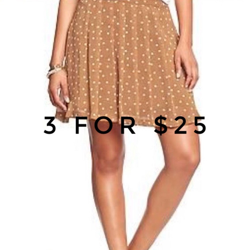 3 FOR $25 Polka dot mini skirt